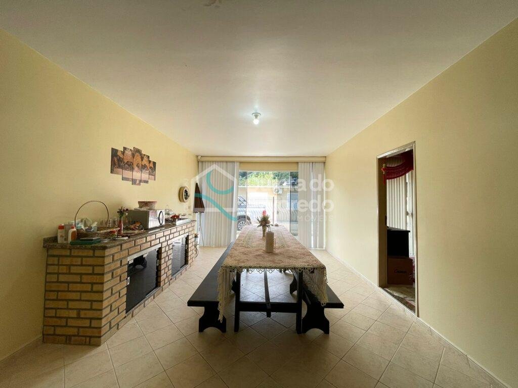 C6b59978 fc03 42e7 a33f 4722343a0d4c