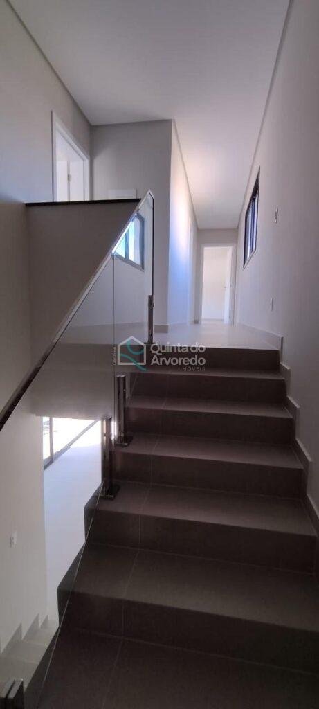 87d700a9 a6bd 4293 9e70 df243cc78b17