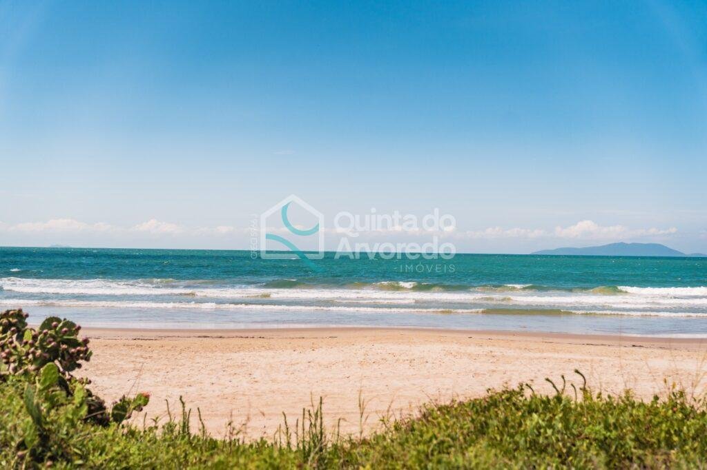 8e8240e2 eecb 48c4 93ae 23dcea85f37c