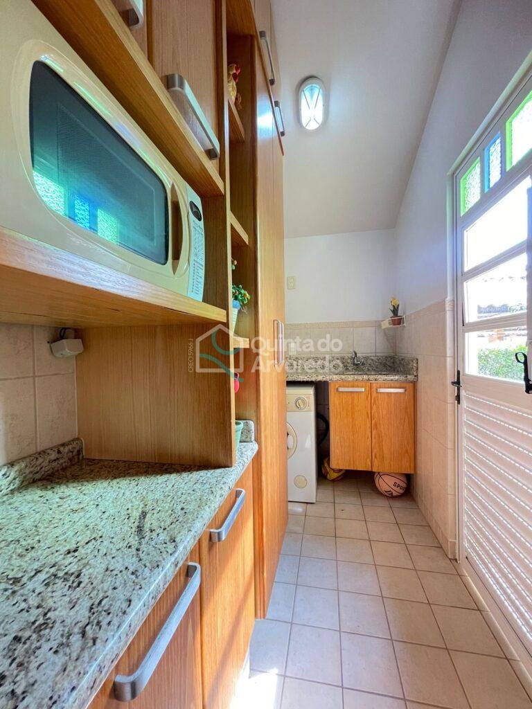 6f846103 d521 44b1 9cb3 6fee2a97e2de