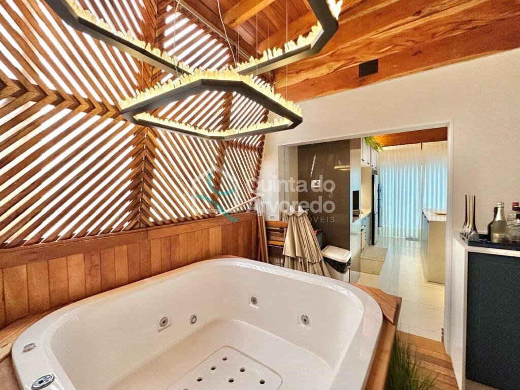 06e51f38 31a7 4997 b512 95c9f1d11882