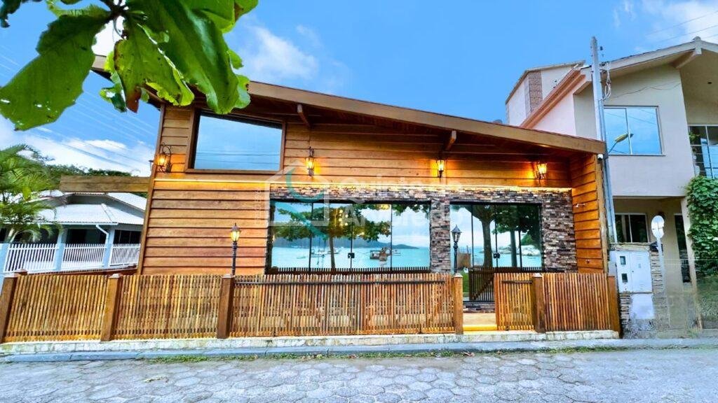 0f3e4c33 d86d 4eb7 8e2b 9ab99682994d