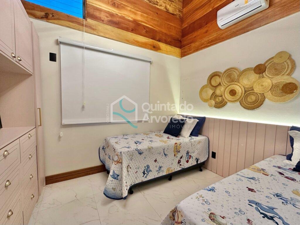 176f4644 1c32 4e93 880e 0cb43d3d86bf