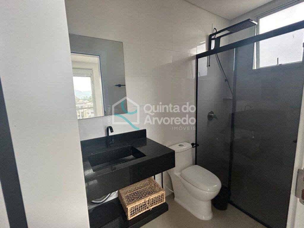 1775017b f194 42c5 b25f e5f0dda326ad