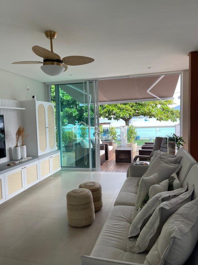 067707f1 62a0 45ea a45c 712f7a9e7d3c