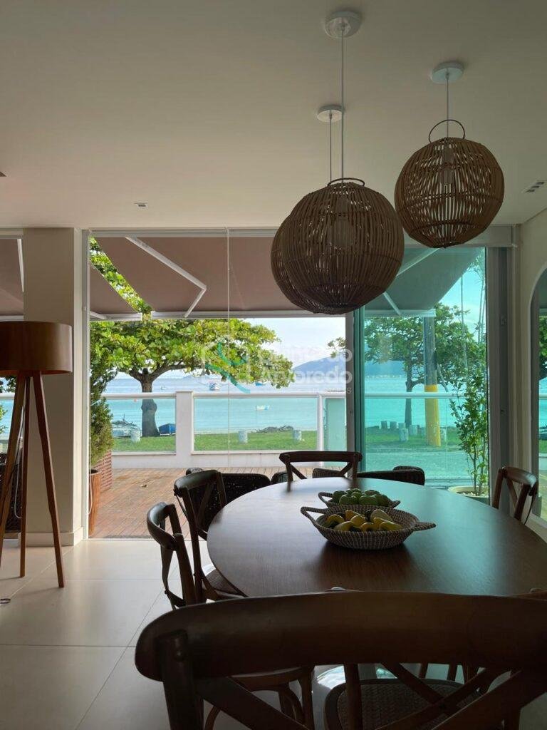 4afeb854 8503 4230 bbbd 1c5901248f41